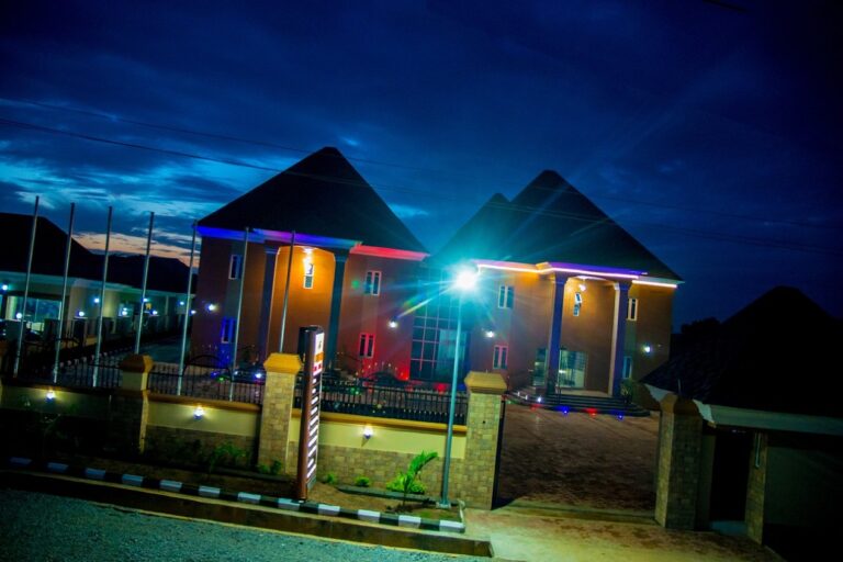 7 Hotels Close to Ladoke Akintola University of Technology, Ogbomoso, Features, Room Options and Prices