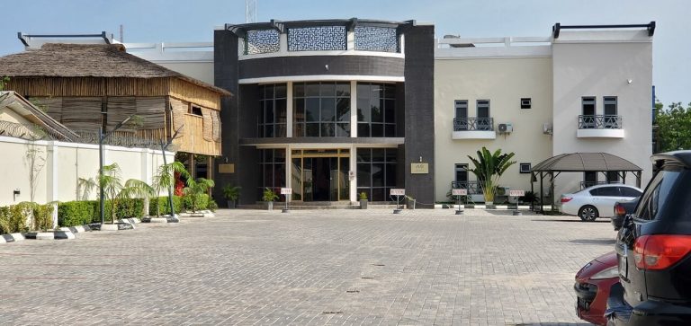 Hotels close to Kogi State Polytechnic, their Features and prices