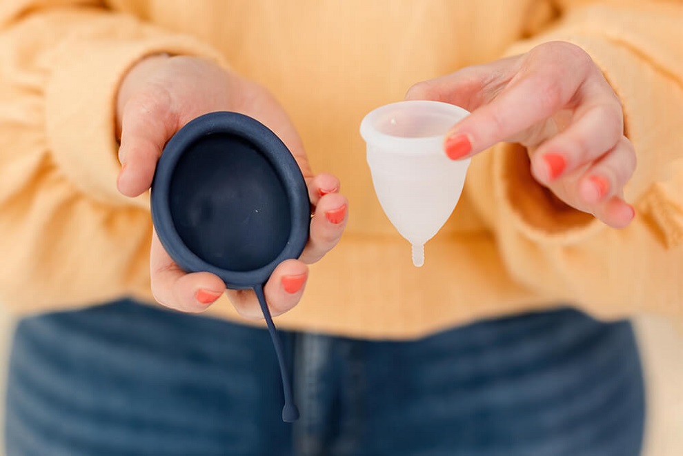 What is a Menstrual Disc? See The 4 Steps to Insert the Menstrual Disc
