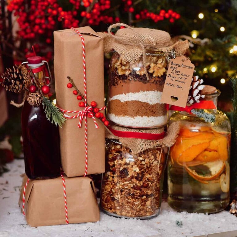 Christmas Gifts: 8 Best Xmas Gift ideas for your loved ones