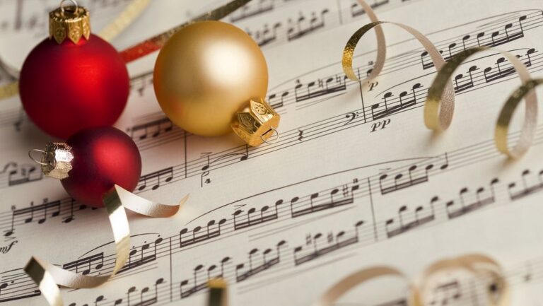 22 Best Christmas Songs to Jingle all the way