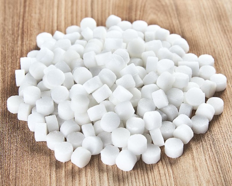 Camphor: Uses, Benefits, Side Effects and Precautions to Take When Using Camphor
